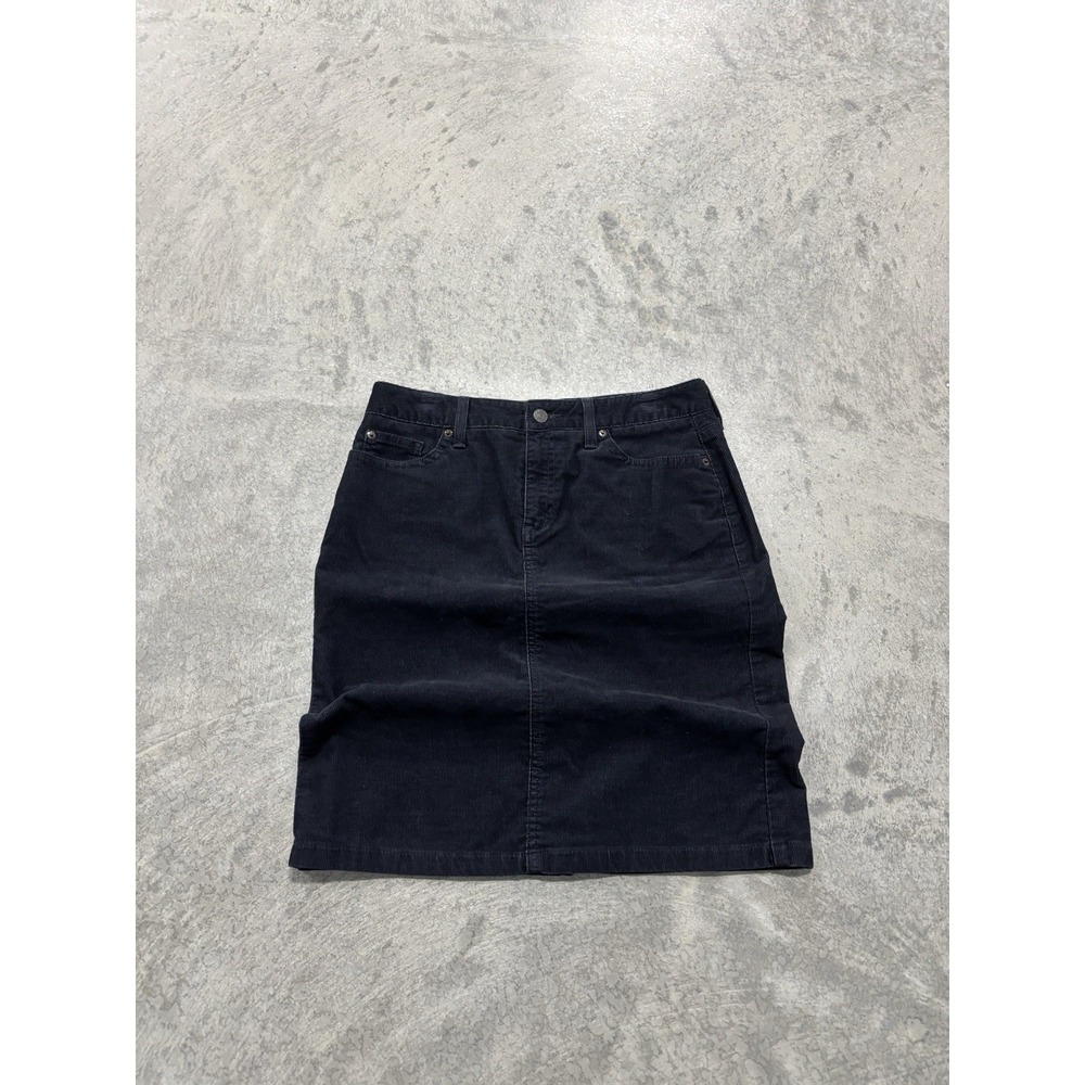L.L.Bean dark blue corduroy skirt in a women's size 4 Regular